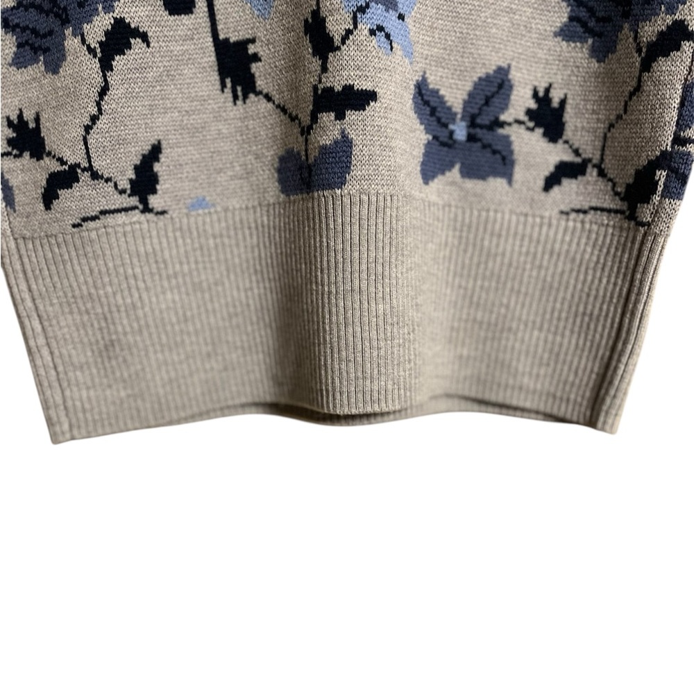 Club Monaco Floral Crew Neck Sweater in Gray and Blue - Picture 4 of 11